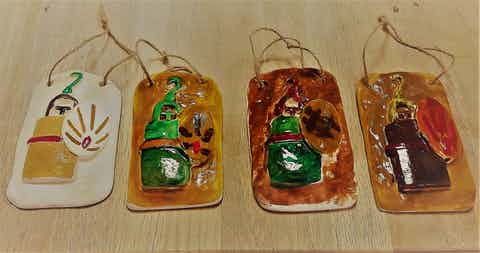 USTVARJAJTE Z NARAVNIMI BARVAMI IZ RUDNIKA SITARJEVEC 